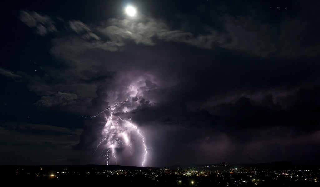 A startling shot of lightning over Warwick on Sunday night. Today’s outlook is for partly cloudy conditions, with isolated showers until evening. Daytime temperatures should reaching between 28 and 33. A startling shot of lightning over Warwick on Sunday night. Today’s outlook is for partly cloudy conditions, with isolated showers until evening. Daytime temperatures should reaching between 28 and 33.